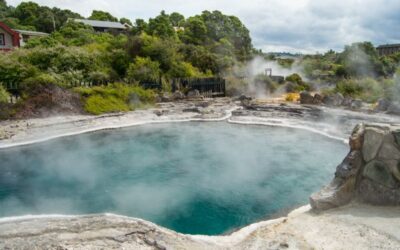 Surga Kolam Glacier Hot Pools New Zealand Wajib Dikunjungi